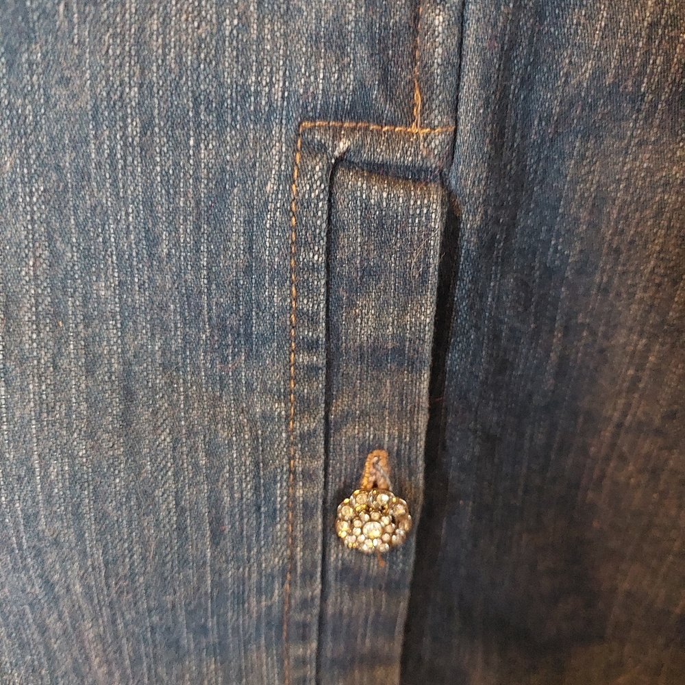 Jean Jackets - Picture 4 of 5